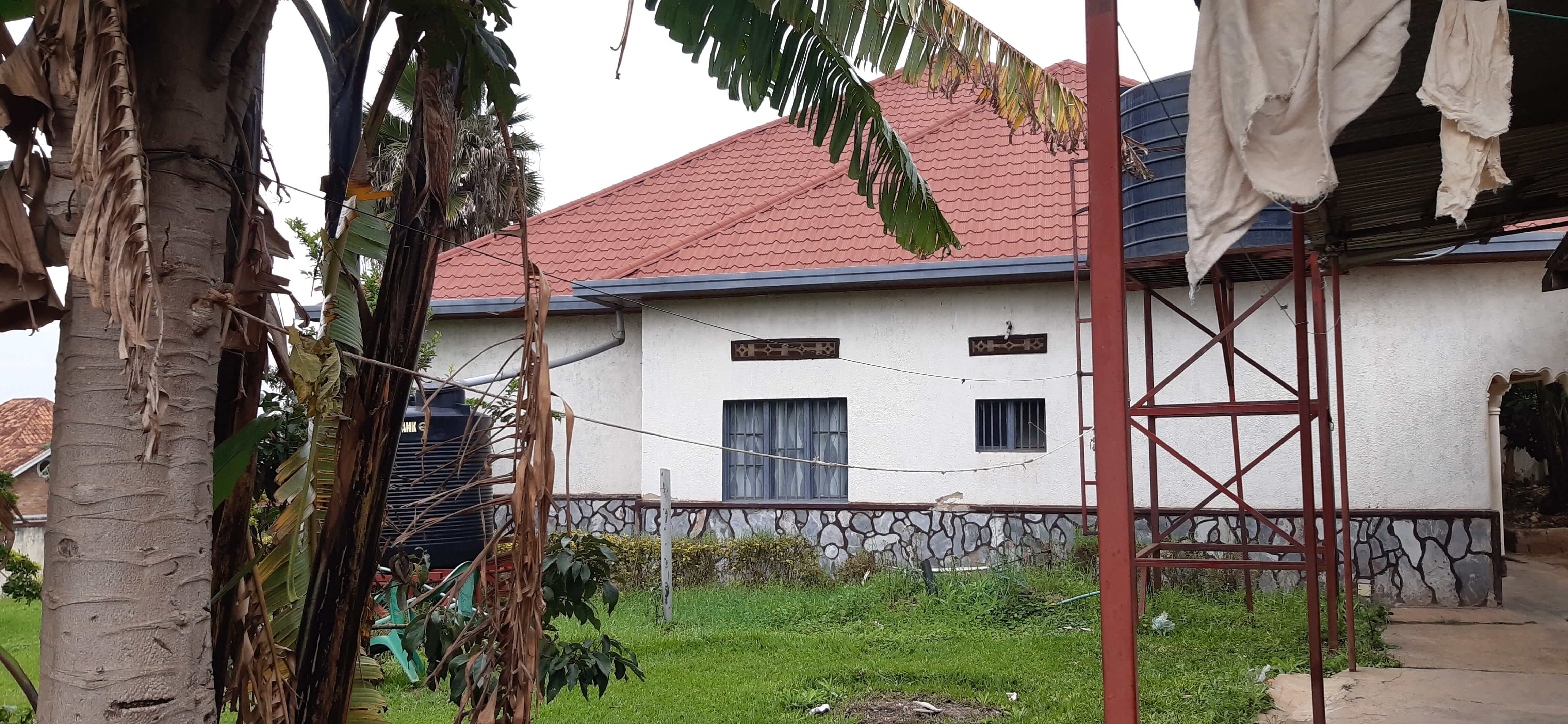 Big plot and house for sale in Kabeza Kigali Rwanda