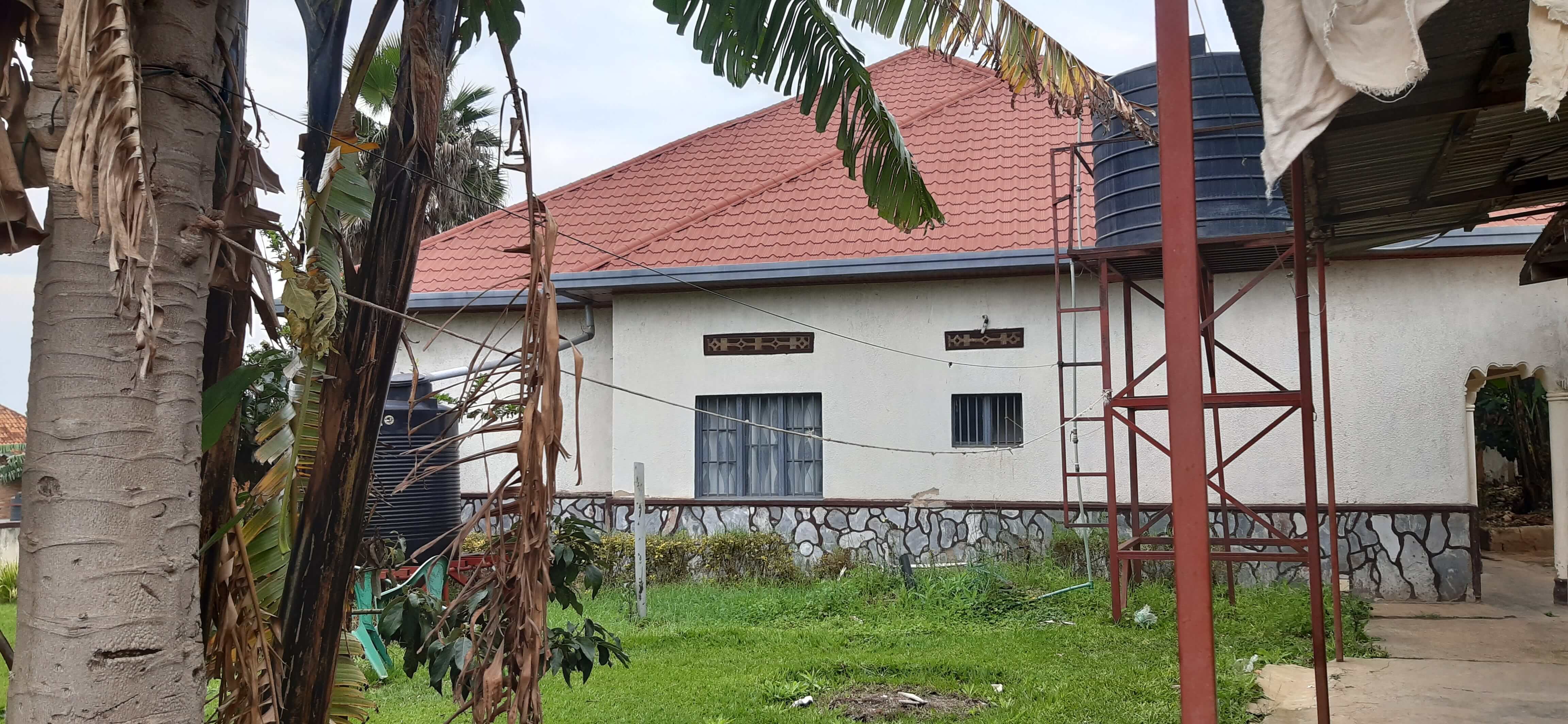 Big plot and house for sale in Kabeza Kigali Rwanda 1