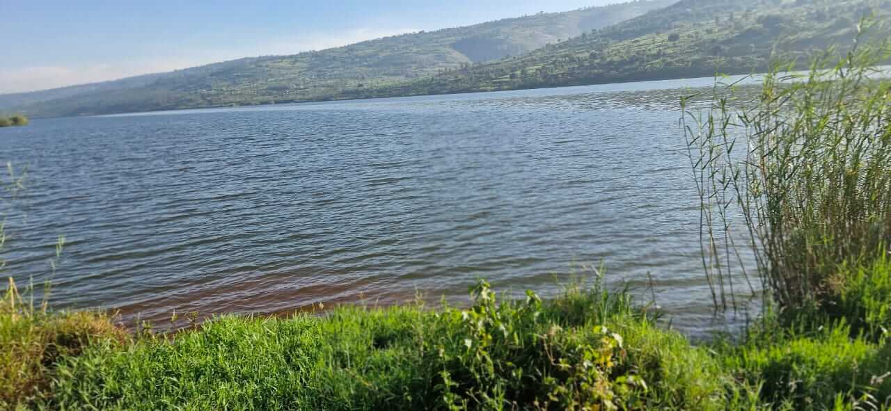 Land for sale in Muhazi in ecotourism and for Hotel Access on lake 4